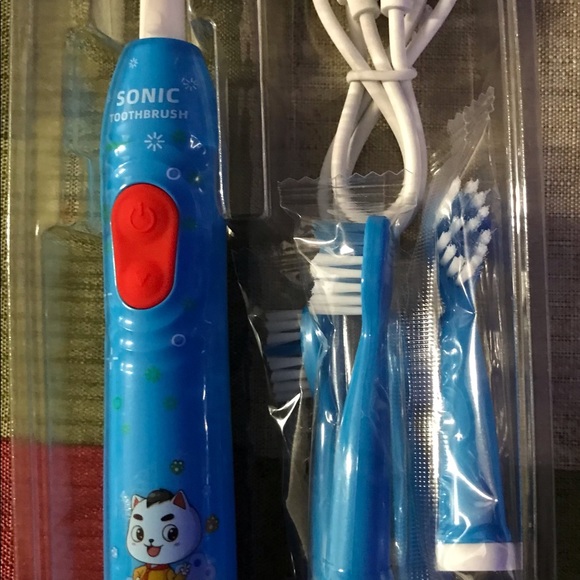 Kids Sonic USB Rechargeable Toothbrush - Picture 2 of 2